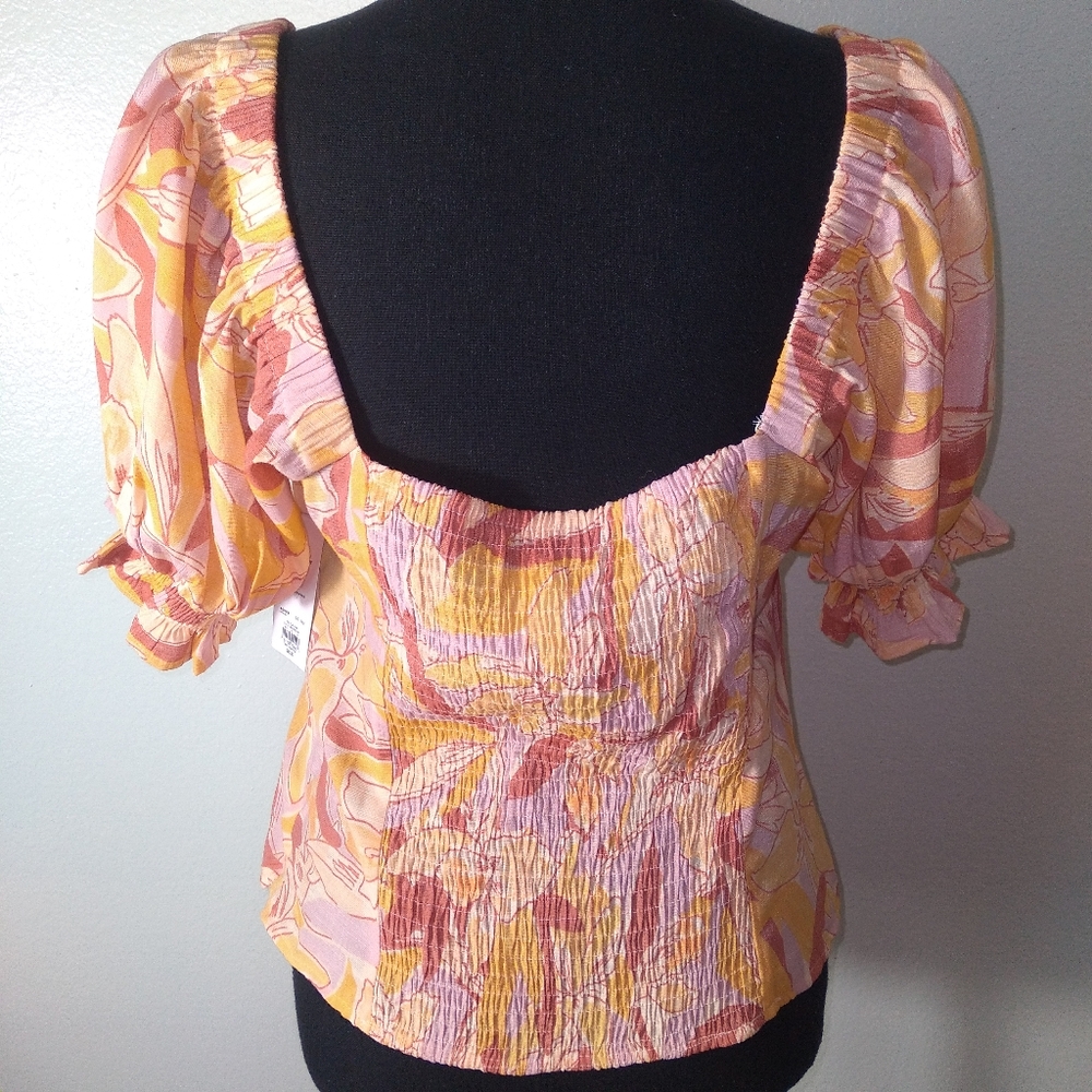 Nine West Wome's Twist Front Floral Puff Sleeve Top- Size Large - Picture 9 of 12